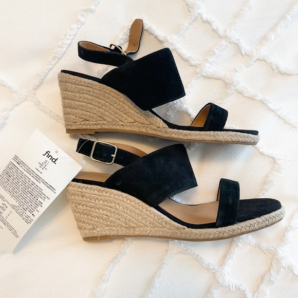 Brand new classy wedge sandals - Picture 2 of 4